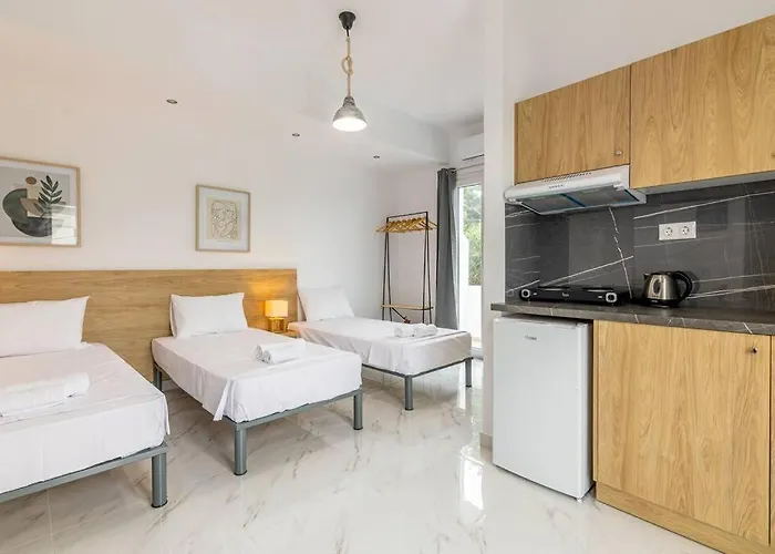 Fysalida\'S Coastal Gem 4 - Steps Away From The Sea