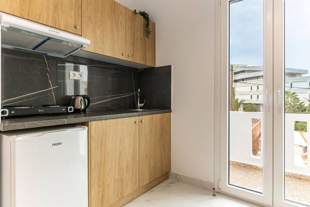 Fysalida's Coastal Gem 4 - Steps Away From The Sea Appartement *